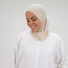 مصنع جميلة تلبيسه حجاب صغير بيج فاتح