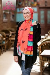  Scarf with half horizontally striped colors and hearts pattern