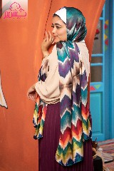 Satin scarf printed with multiple colors